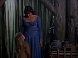 extant_XenaWarriorPrincess_1x02-ChariotsOfWar_02311