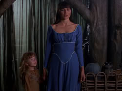 extant_XenaWarriorPrincess_1x02-ChariotsOfWar_02319