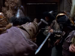 extant_XenaWarriorPrincess_1x02-ChariotsOfWar_02491