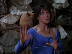 extant_XenaWarriorPrincess_1x02-ChariotsOfWar_02506