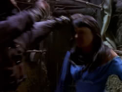 extant_XenaWarriorPrincess_1x02-ChariotsOfWar_02524
