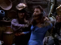 extant_XenaWarriorPrincess_1x02-ChariotsOfWar_02525