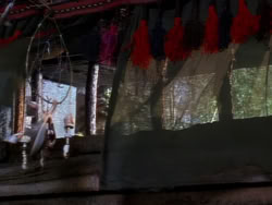 extant_XenaWarriorPrincess_1x02-ChariotsOfWar_02726