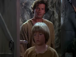 extant_XenaWarriorPrincess_1x02-ChariotsOfWar_02764