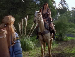 extant_XenaWarriorPrincess_1x02-ChariotsOfWar_03006