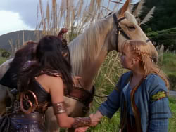 extant_XenaWarriorPrincess_1x02-ChariotsOfWar_03146