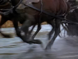 extant_XenaWarriorPrincess_1x02-ChariotsOfWar_03246