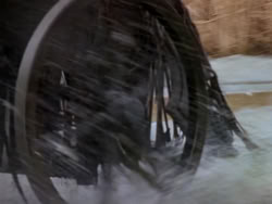 extant_XenaWarriorPrincess_1x02-ChariotsOfWar_03271