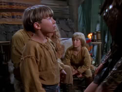 extant_XenaWarriorPrincess_1x02-ChariotsOfWar_03910