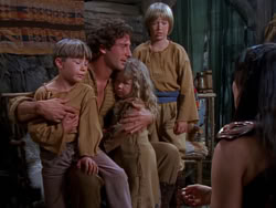 extant_XenaWarriorPrincess_1x02-ChariotsOfWar_03960