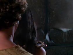 extant_XenaWarriorPrincess_1x02-ChariotsOfWar_04049