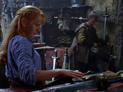 extant_XenaWarriorPrincess_1x03_Dreamworker_00576