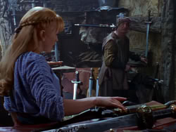 extant_XenaWarriorPrincess_1x03_Dreamworker_00577