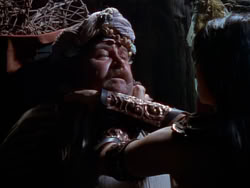 extant_XenaWarriorPrincess_1x03_Dreamworker_00865