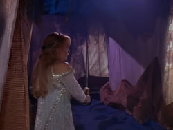 extant_XenaWarriorPrincess_1x03_Dreamworker_01842