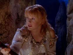 extant_XenaWarriorPrincess_1x03_Dreamworker_02407