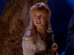 extant_XenaWarriorPrincess_1x03_Dreamworker_02468