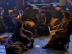 extant_XenaWarriorPrincess_1x04_CradleOfHope_00011