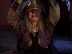 extant_XenaWarriorPrincess_1x04_CradleOfHope_00041