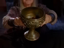 extant_XenaWarriorPrincess_1x04_CradleOfHope_00042