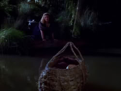 extant_XenaWarriorPrincess_1x04_CradleOfHope_00253