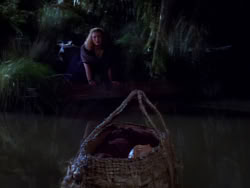 extant_XenaWarriorPrincess_1x04_CradleOfHope_00255