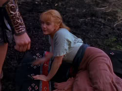 extant_XenaWarriorPrincess_1x04_CradleOfHope_00272