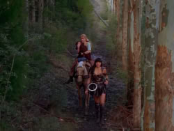 extant_XenaWarriorPrincess_1x04_CradleOfHope_00642