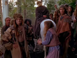 extant_XenaWarriorPrincess_1x04_CradleOfHope_00660