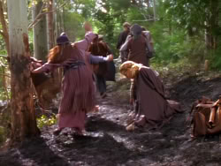 extant_XenaWarriorPrincess_1x04_CradleOfHope_00721