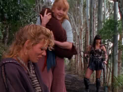 extant_XenaWarriorPrincess_1x04_CradleOfHope_00751