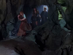 extant_XenaWarriorPrincess_1x04_CradleOfHope_00806