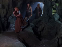 extant_XenaWarriorPrincess_1x04_CradleOfHope_00808