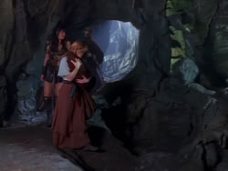 extant_XenaWarriorPrincess_1x04_CradleOfHope_00811