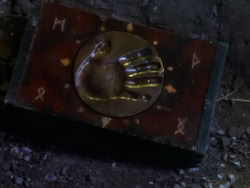 extant_XenaWarriorPrincess_1x04_CradleOfHope_00824