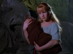 extant_XenaWarriorPrincess_1x04_CradleOfHope_00844