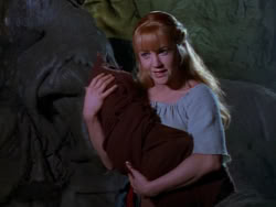 extant_XenaWarriorPrincess_1x04_CradleOfHope_00846