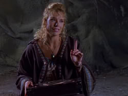 extant_XenaWarriorPrincess_1x04_CradleOfHope_00861