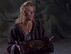 extant_XenaWarriorPrincess_1x04_CradleOfHope_00868