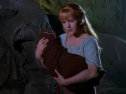 extant_XenaWarriorPrincess_1x04_CradleOfHope_00869