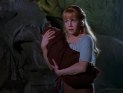 extant_XenaWarriorPrincess_1x04_CradleOfHope_00872