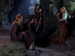 extant_XenaWarriorPrincess_1x04_CradleOfHope_00878