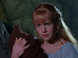 extant_XenaWarriorPrincess_1x04_CradleOfHope_00885