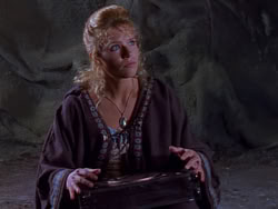 extant_XenaWarriorPrincess_1x04_CradleOfHope_00890