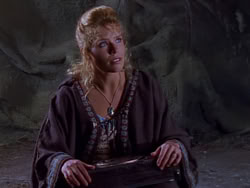 extant_XenaWarriorPrincess_1x04_CradleOfHope_00891