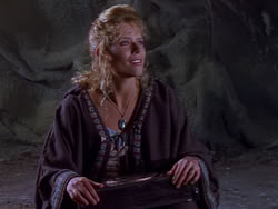 extant_XenaWarriorPrincess_1x04_CradleOfHope_00895