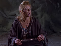 extant_XenaWarriorPrincess_1x04_CradleOfHope_00896