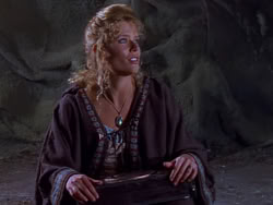 extant_XenaWarriorPrincess_1x04_CradleOfHope_00897