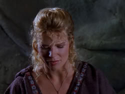 extant_XenaWarriorPrincess_1x04_CradleOfHope_00904