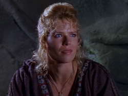 extant_XenaWarriorPrincess_1x04_CradleOfHope_00915